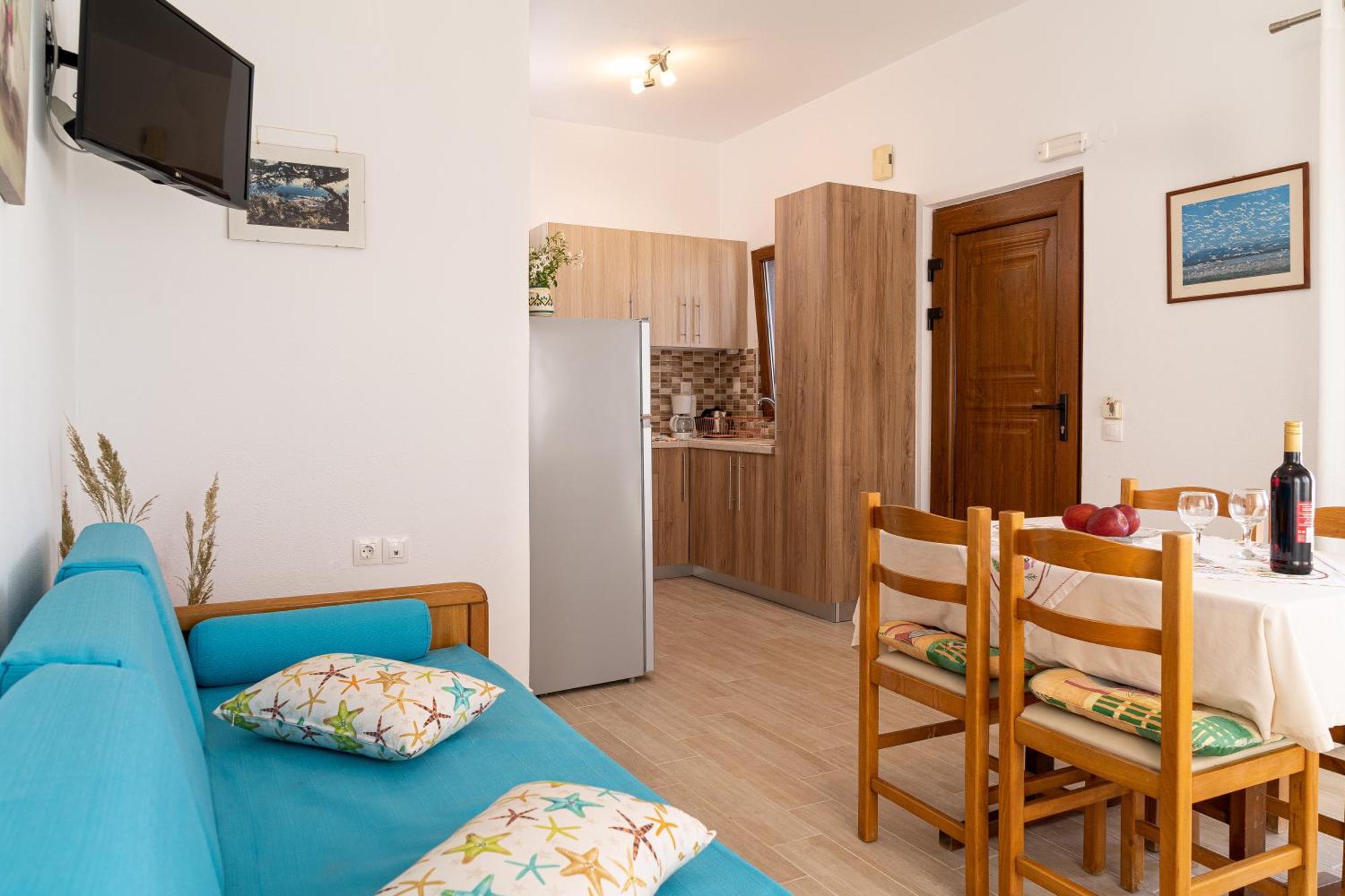 Akrotiri Apartments Makrýgialos Exteriör bild